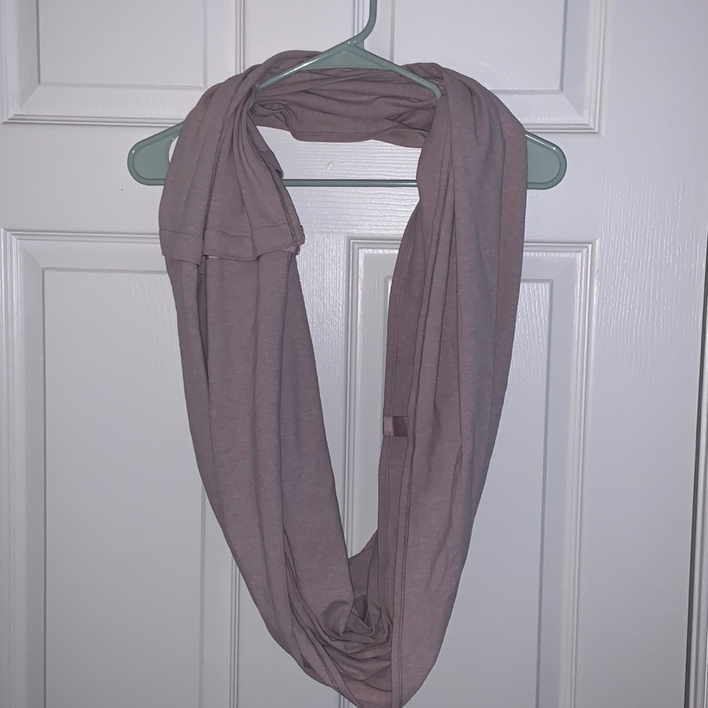 Lululemon vinyasa scarf